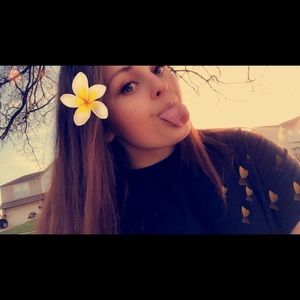 Meet your Posher, Alyssa